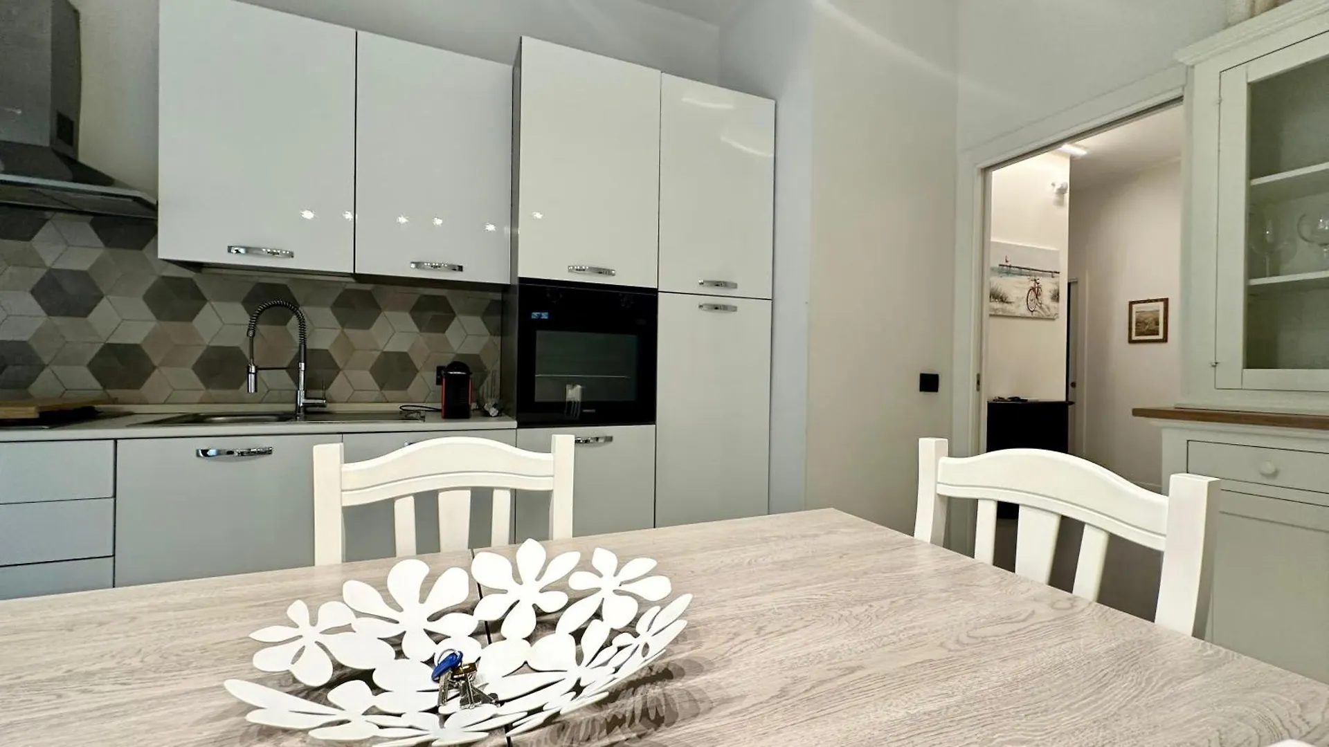 Apartment Giardino Lussemburgo, Elegante E Confortevole Appartamento Tra Mondello E Il Centro Storico Di Palermo